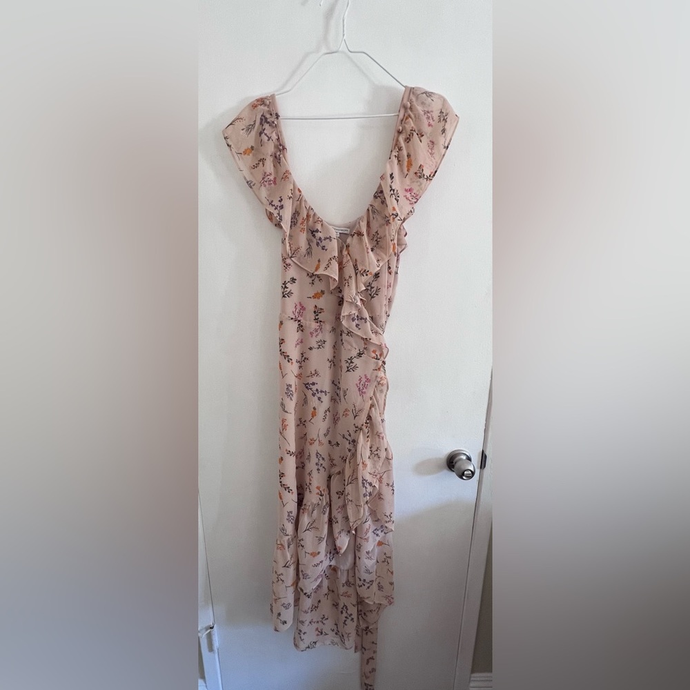 Rebecca Minkoff Jessica Ruffled Floral-Print Midi Wrap Dress - Picture 7 of 12